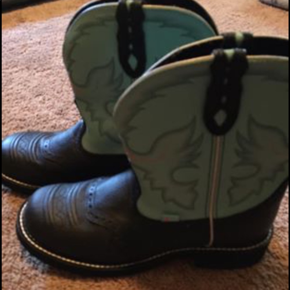 Justin Boots size 11 NWOB